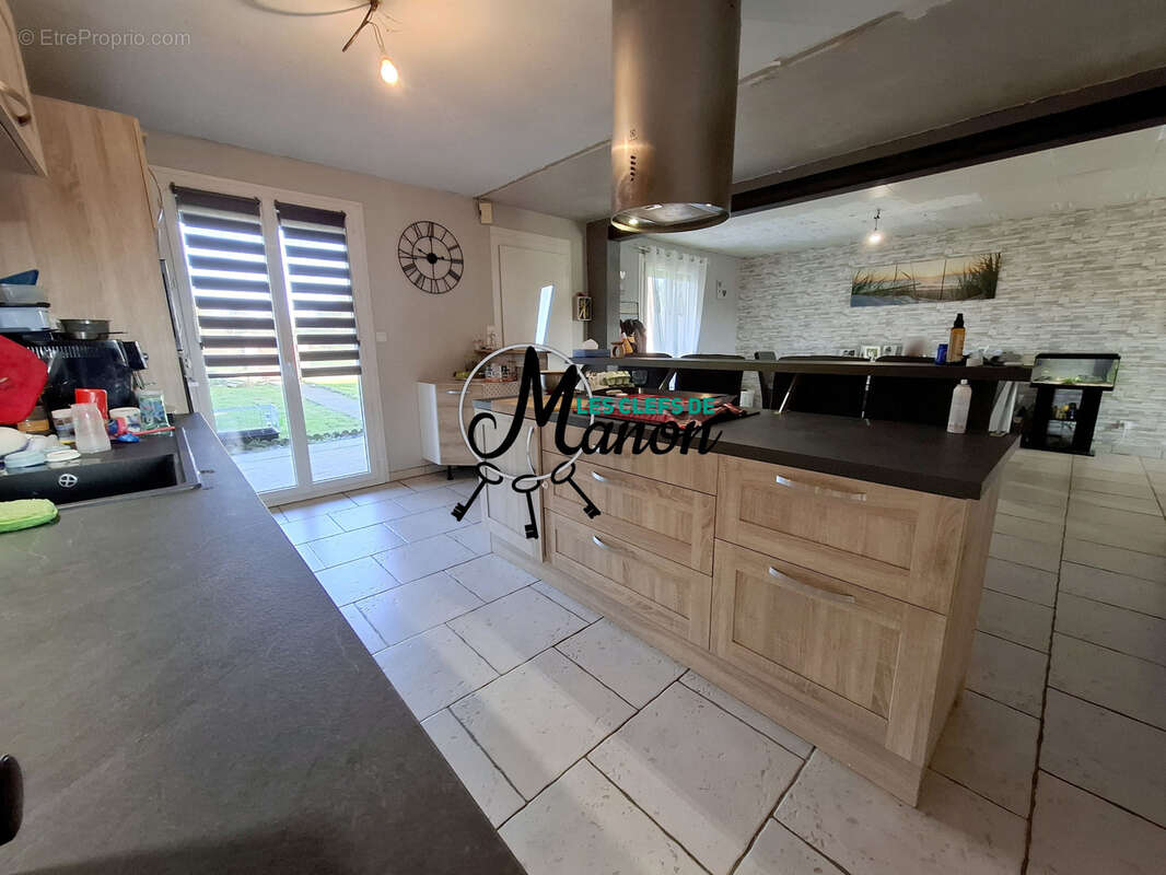 Maison à SAINT-LEGER-LA-MONTAGNE