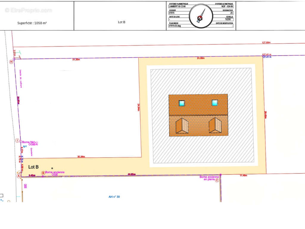 Terrain à NOGENT-LE-ROI
