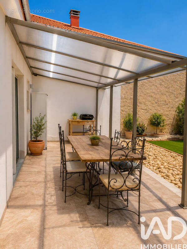 Photo 1 - Maison à LESPIGNAN
