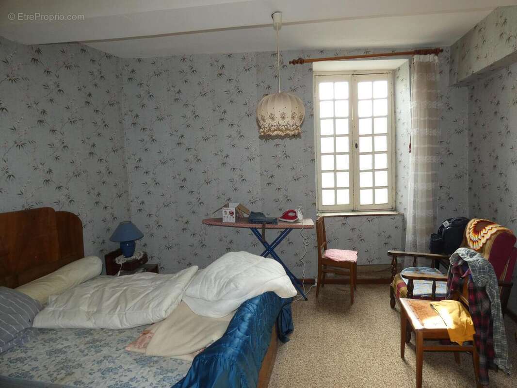 Maison 100 m² à Rouvenac  - photo 7