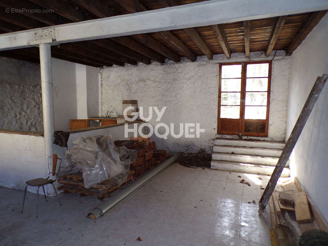 Maison à FIX-SAINT-GENEYS