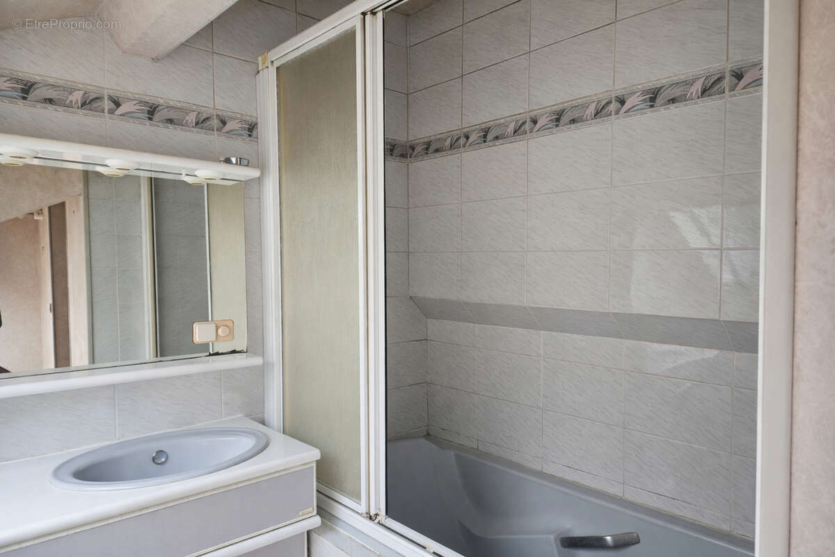 Maison 136 m² - 5 chambres - jardin - sous-sol - rouen mont gargan - photo 7