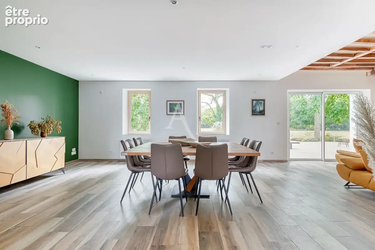 Bien d'exception au coeur d'Écuillé - plus de 300 m² rénovés avec des prestations remarquables - photo 7