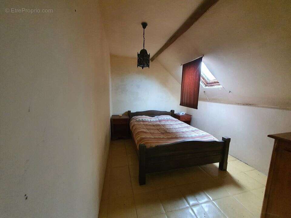 Maison à DAMPIERRE-EN-GRACAY