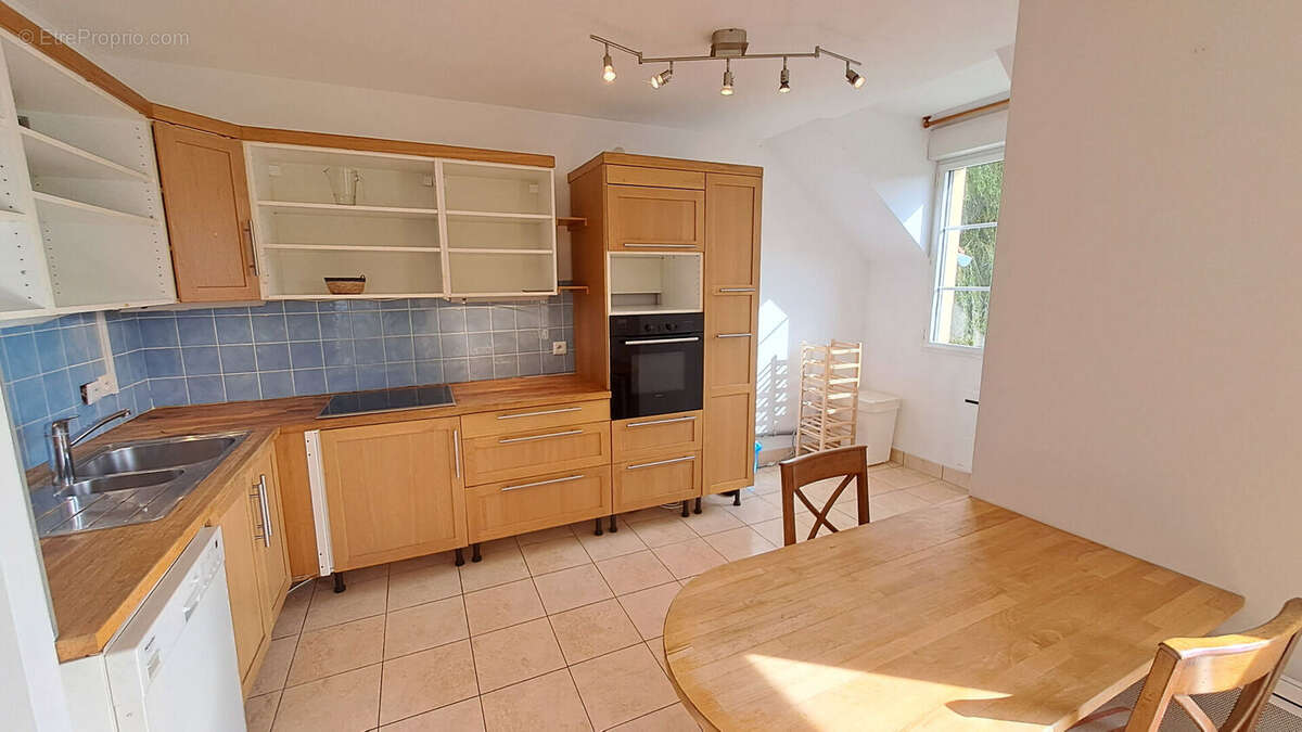 Appartement à SAINT-REMY-LES-CHEVREUSE
