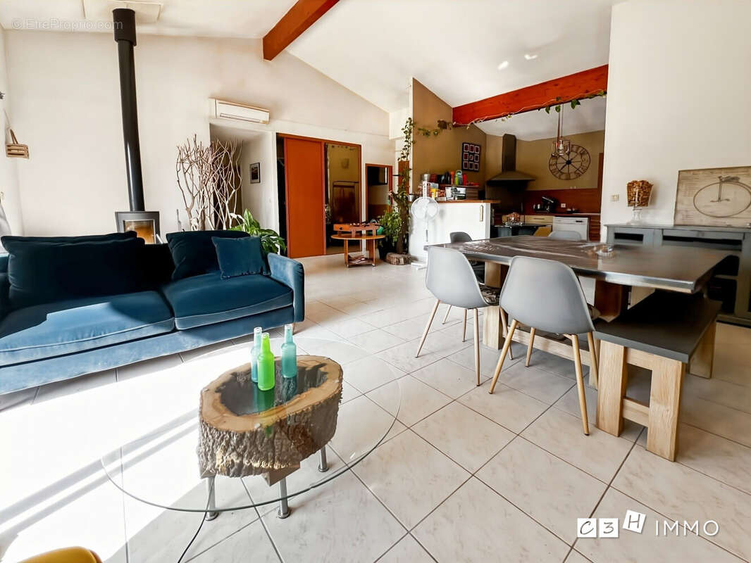 Maison 113 m² à Saint-Elix-Le-Chateau  - photo 3