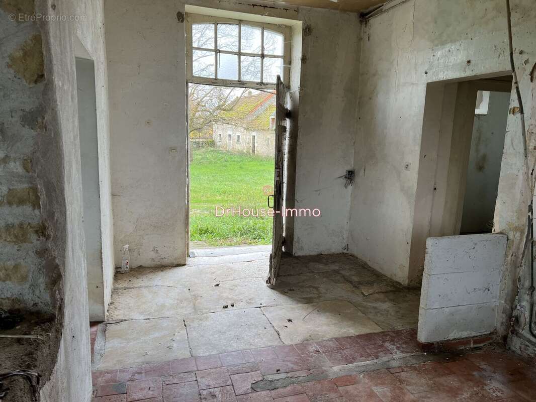 Maison à THEVET-SAINT-JULIEN