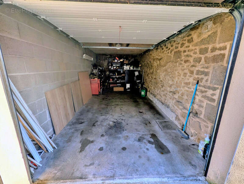 Maison à SAINT-GERMAIN-EN-COGLES