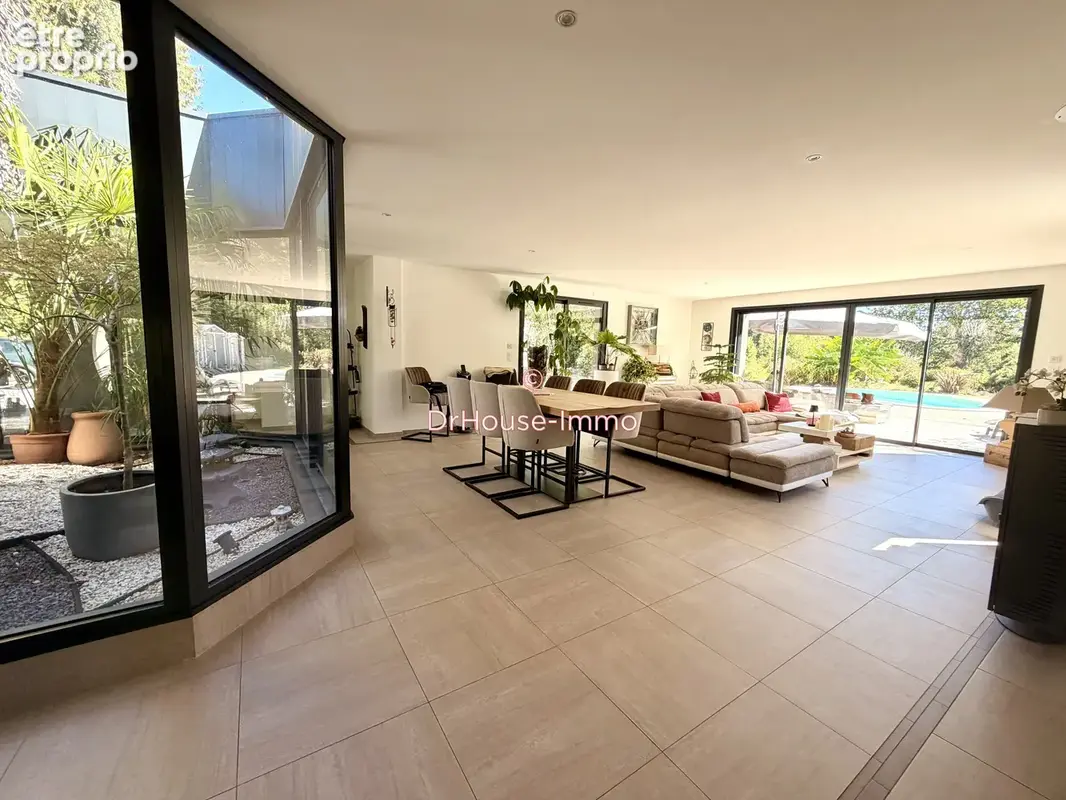 Maison 7 pièces 243 m² à vendre à Lubersac (19210) - photo 5