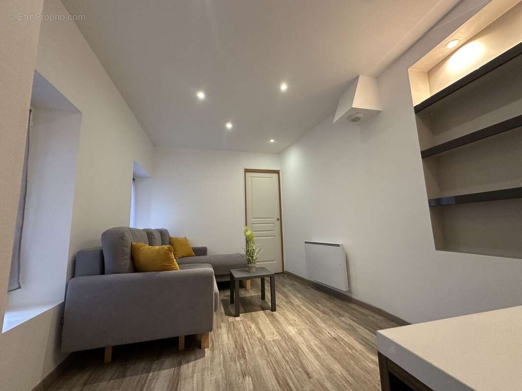 Maison à SAINT-MARTIN-DU-TERTRE