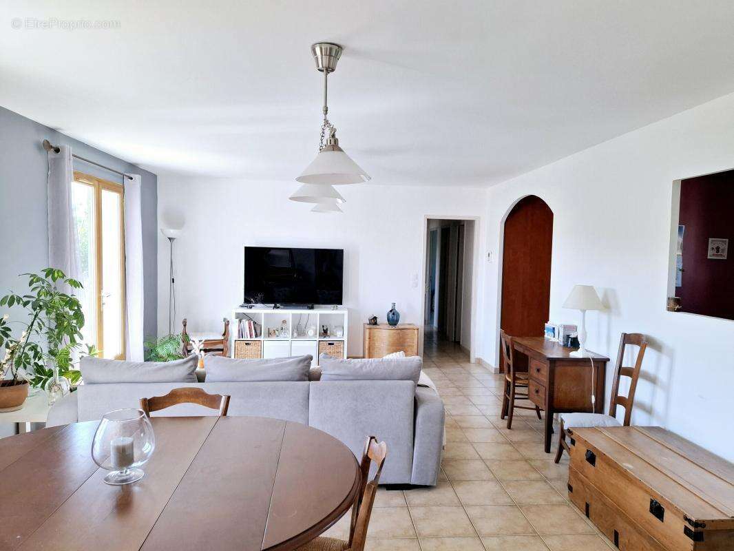Maison à SALLES-SUR-L'HERS