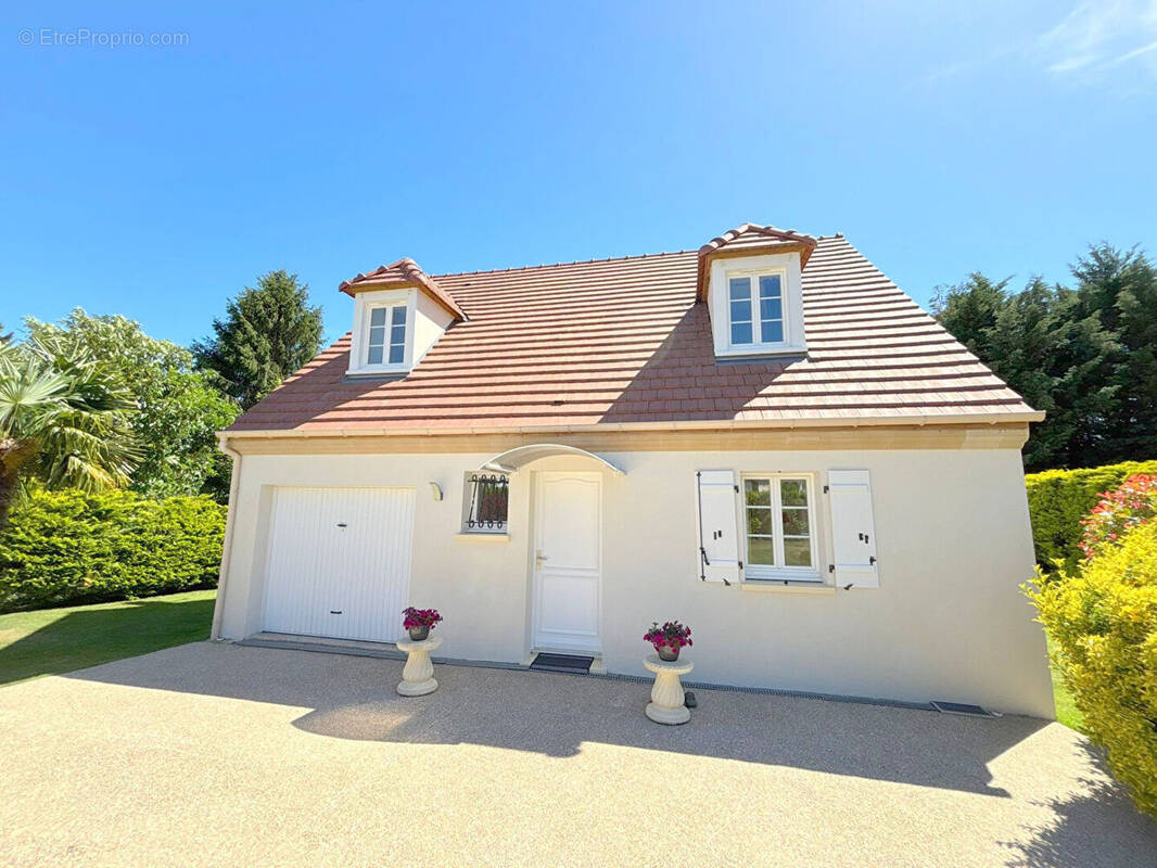 Maison à HARAVILLIERS