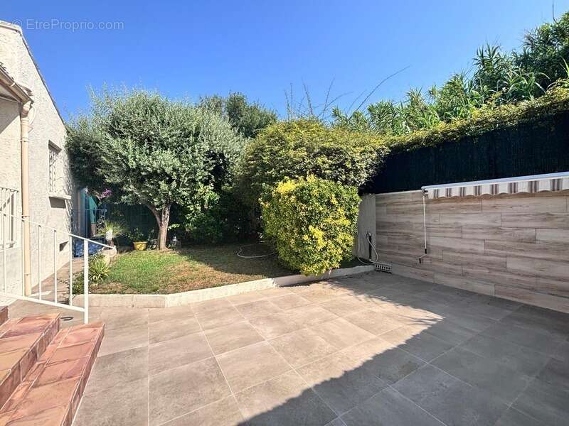 JUVIGNAC – Villa familiale avec T2 indépendant, jardin et piscine - photo 20
