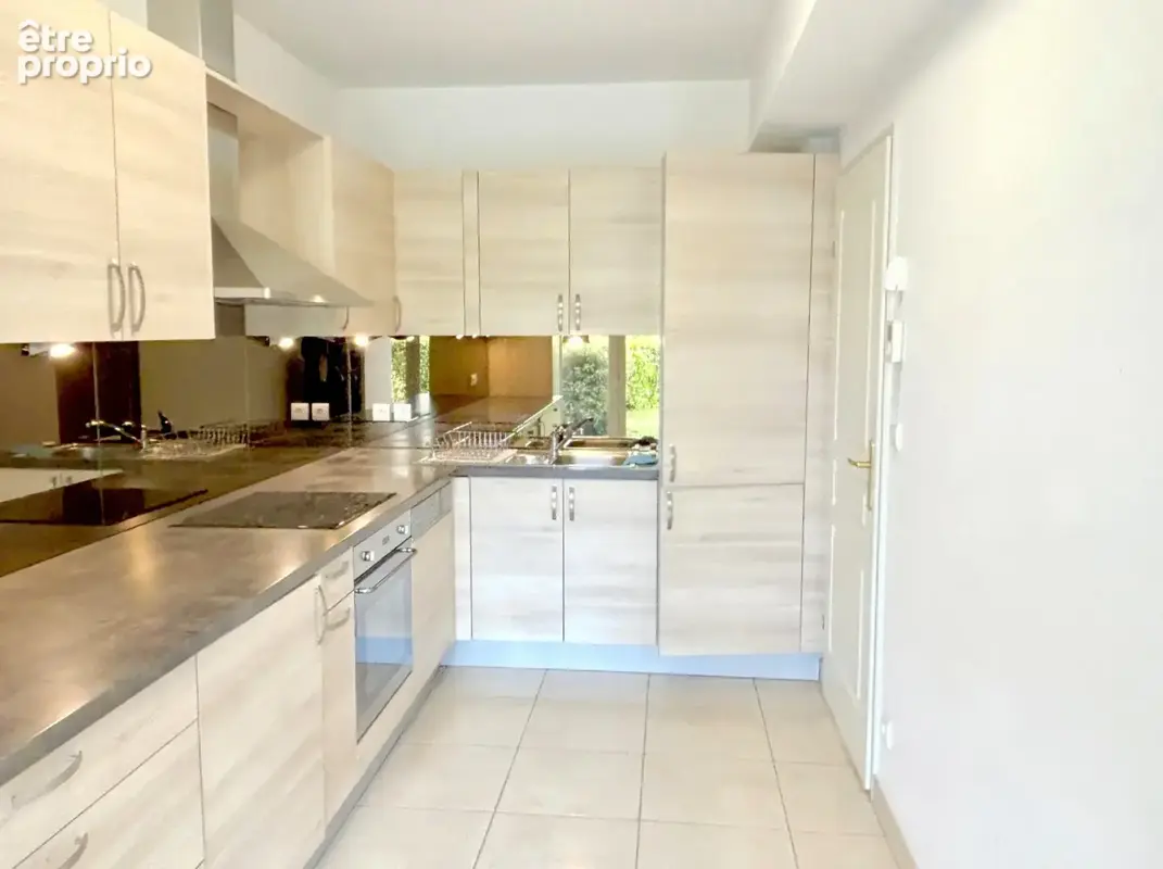 DIVONA PARK - Appartement très lumineux avec jardin et terrasse - photo 2