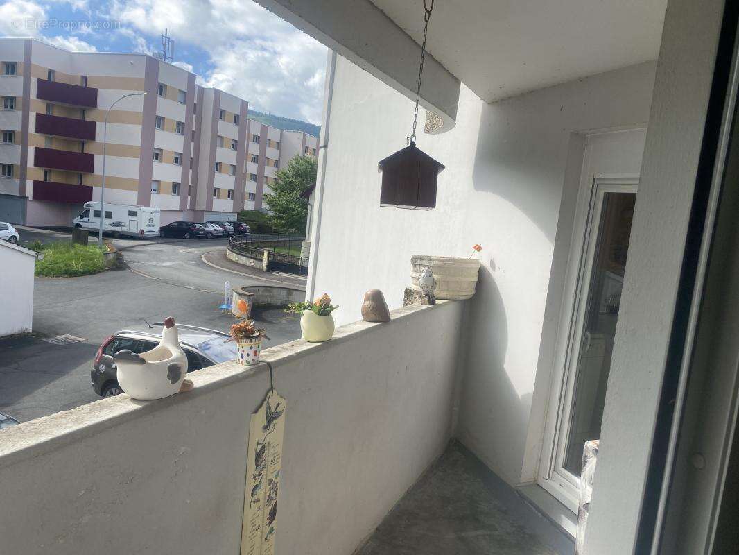 Appartement à PONT-DE-ROIDE