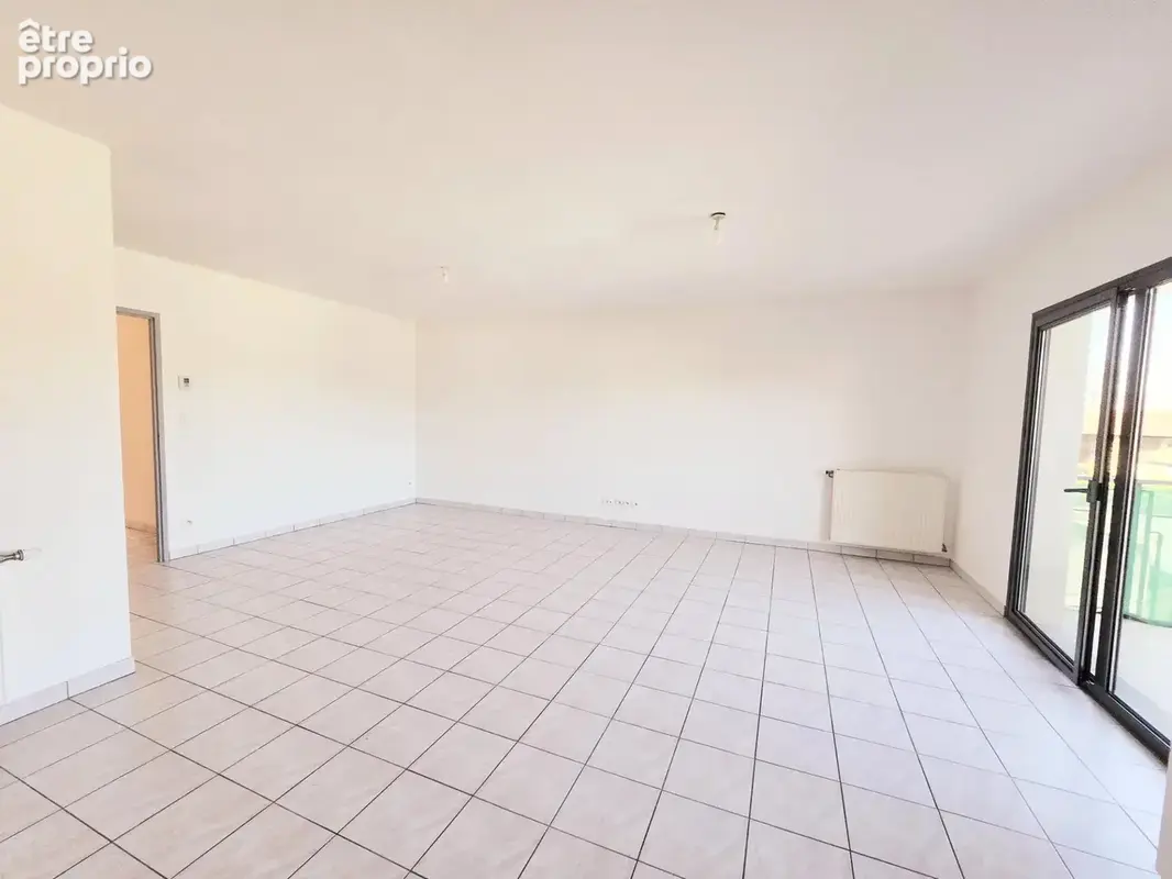 T4 avec balcon et parking privée - photo 3