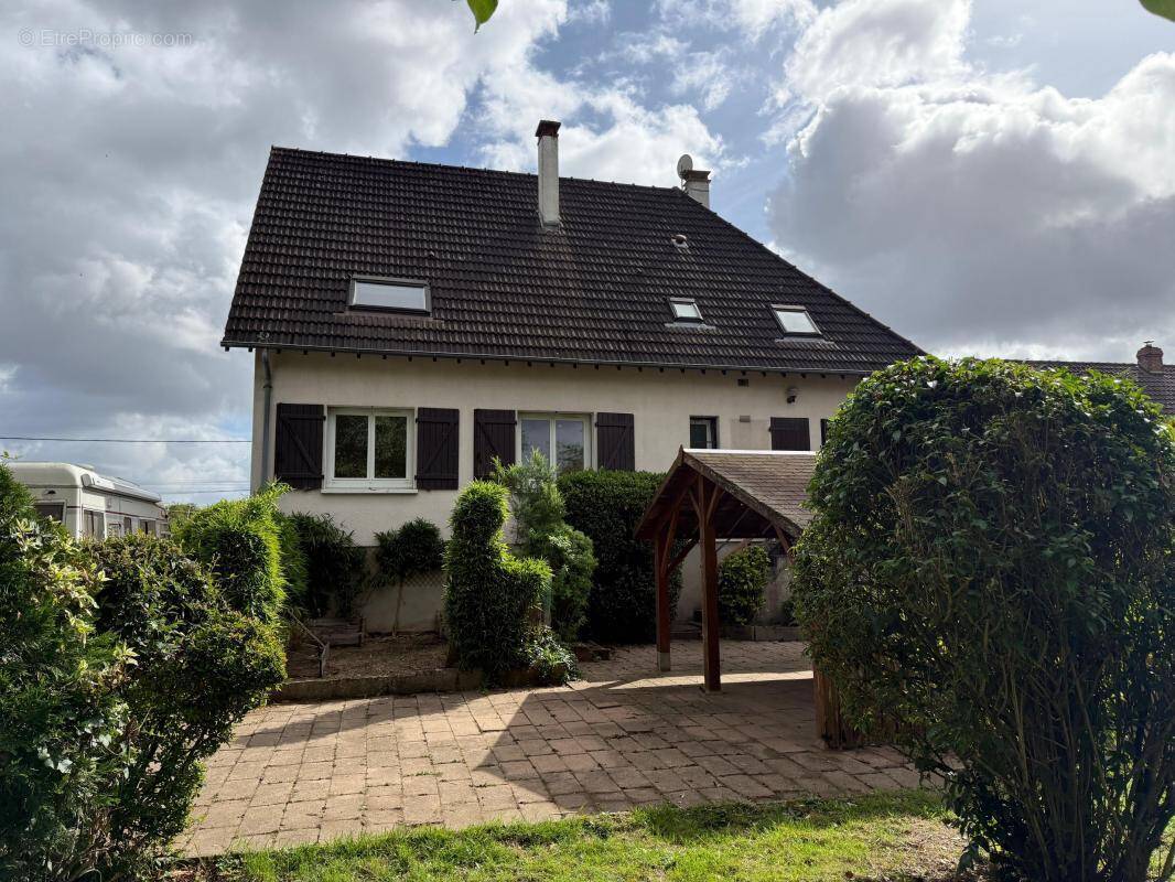 Maison à SAINT-DENIS-EN-VAL