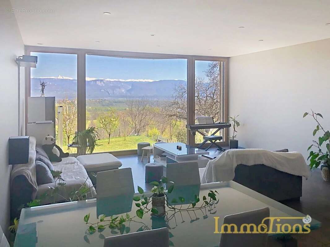 Maison à MONTAGNE