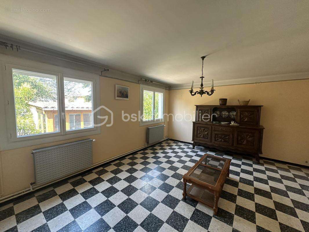 Maison plain pied avec garage - photo 8
