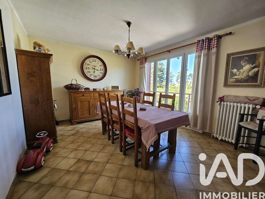 Photo 9 - Maison à BU