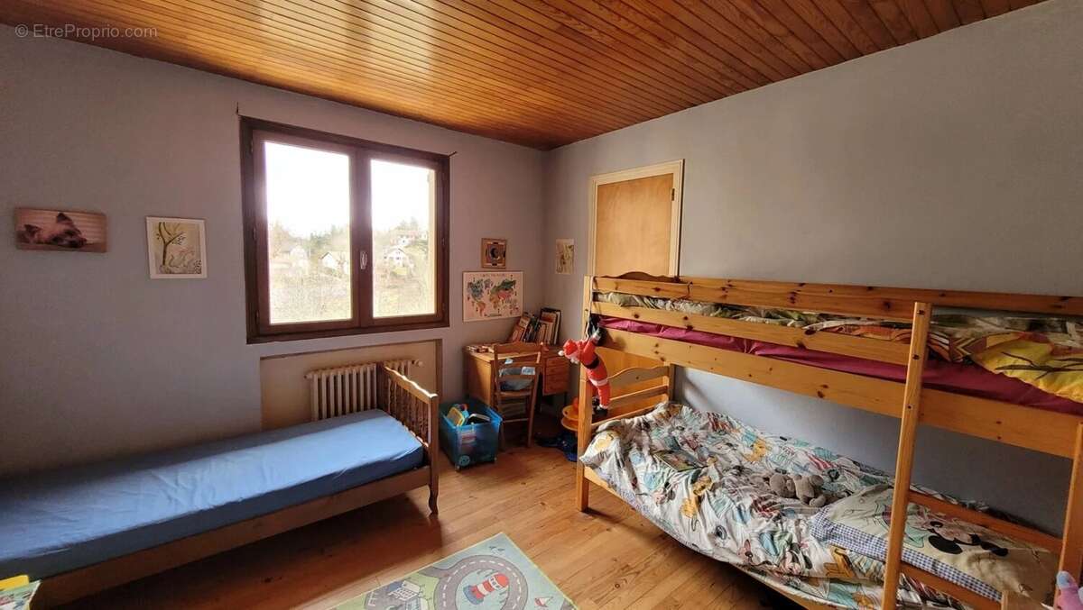 Maison à LE CHAMBON-SUR-LIGNON