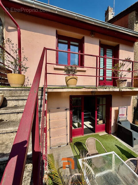Maison à CHATILLON