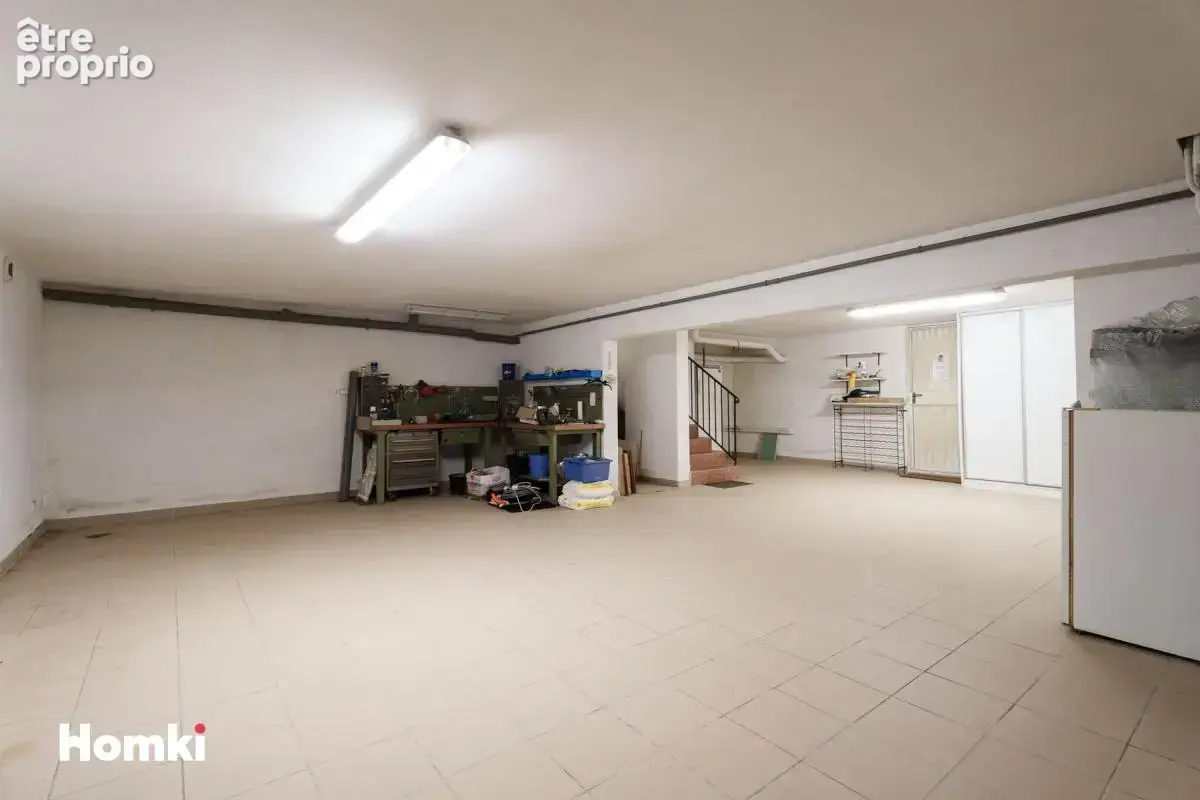 Maison/Villa T6 de 210 m² à Mandelieu-la-Napoule 06210 - photo 18