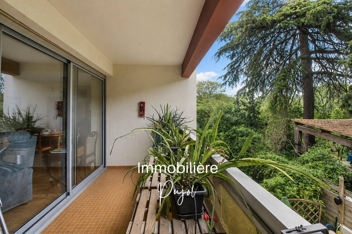 Appartement à MARSEILLE-12E