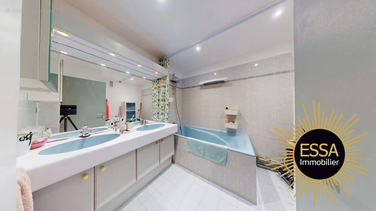 Appartement à VELIZY-VILLACOUBLAY