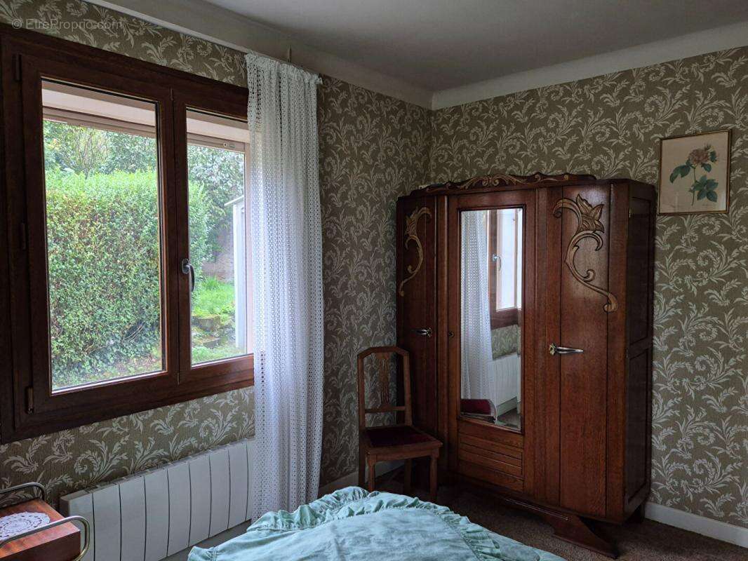 Maison à FERRIERES-LES-RAY