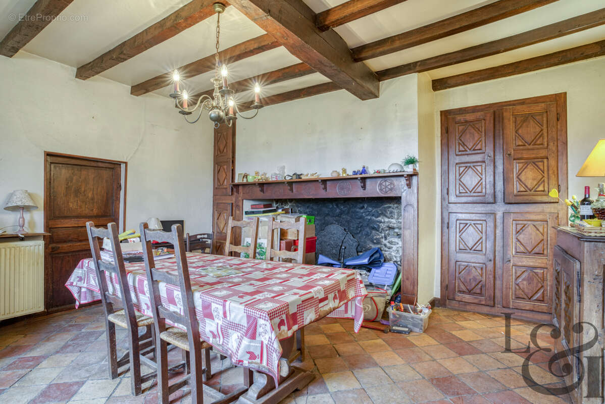 Maison à HAUTEFAGE-LA-TOUR