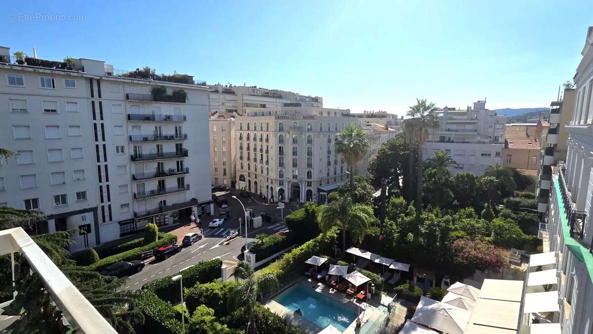 Cannes, Banane, 3P en étage élevé rénové. - photo 10