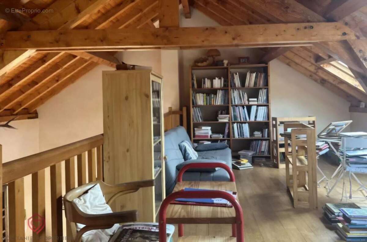 Maison à SOUEIX-ROGALLE