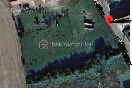 Terrain à CHAMPLOST