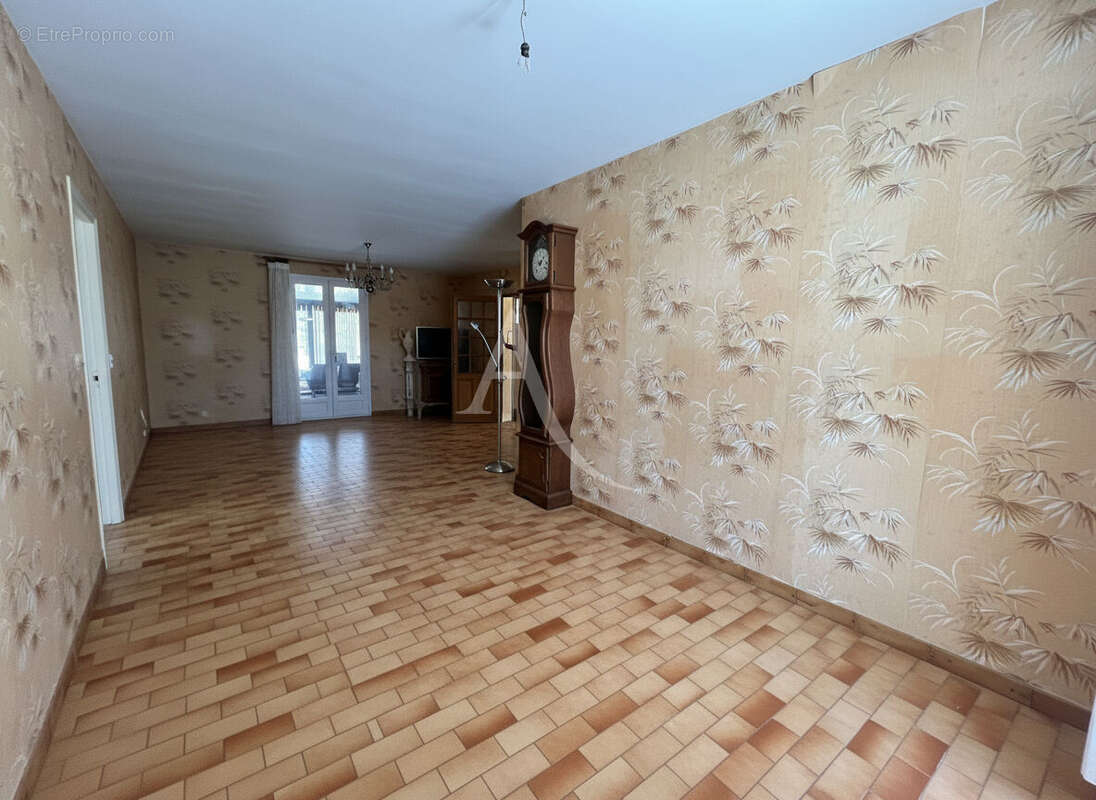 Maison à PARAZA
