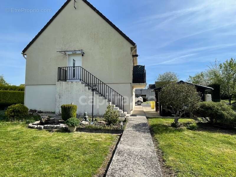 Maison à TERGNIER