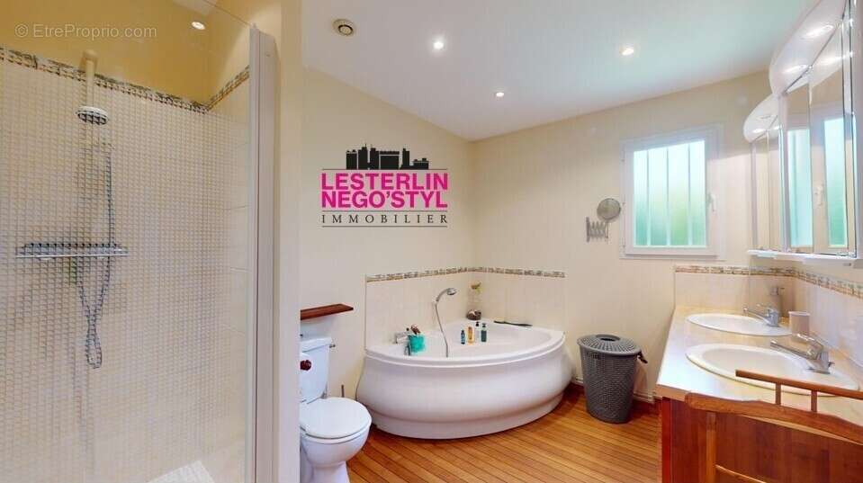 Maison à OCTEVILLE-SUR-MER