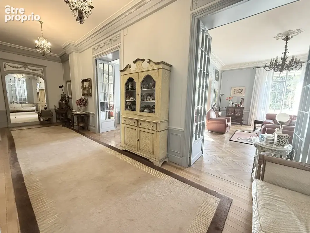 Nice    appartement bourgeois avec vue sur parc 224 m2   garage   calme -- bourgeaois - photo 5