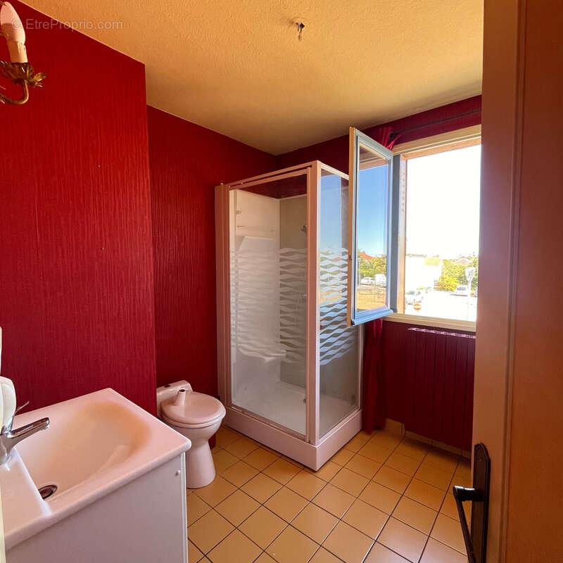 Maison  yzeure - photo 14