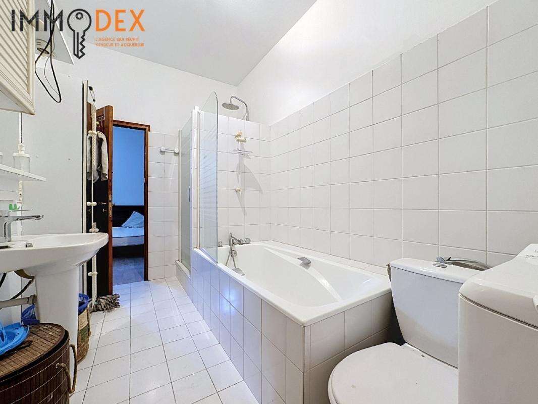 Appartement 90 m² à Reims  - photo 10