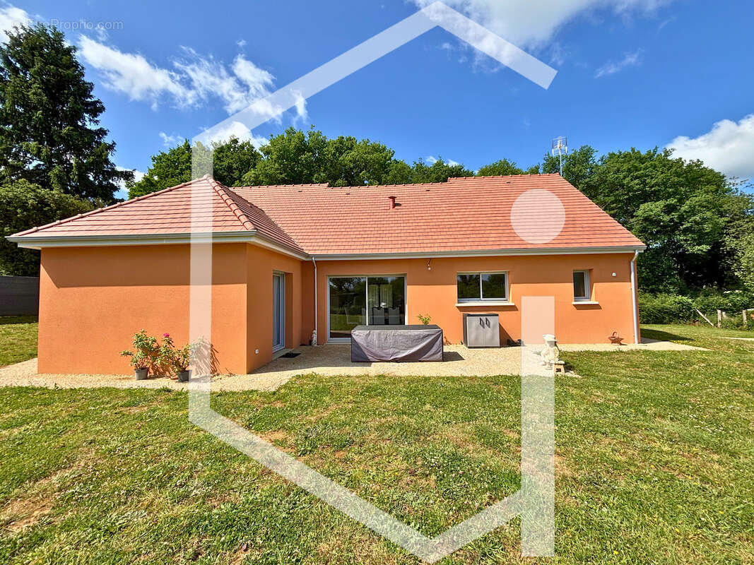 Maison à COSNE-COURS-SUR-LOIRE