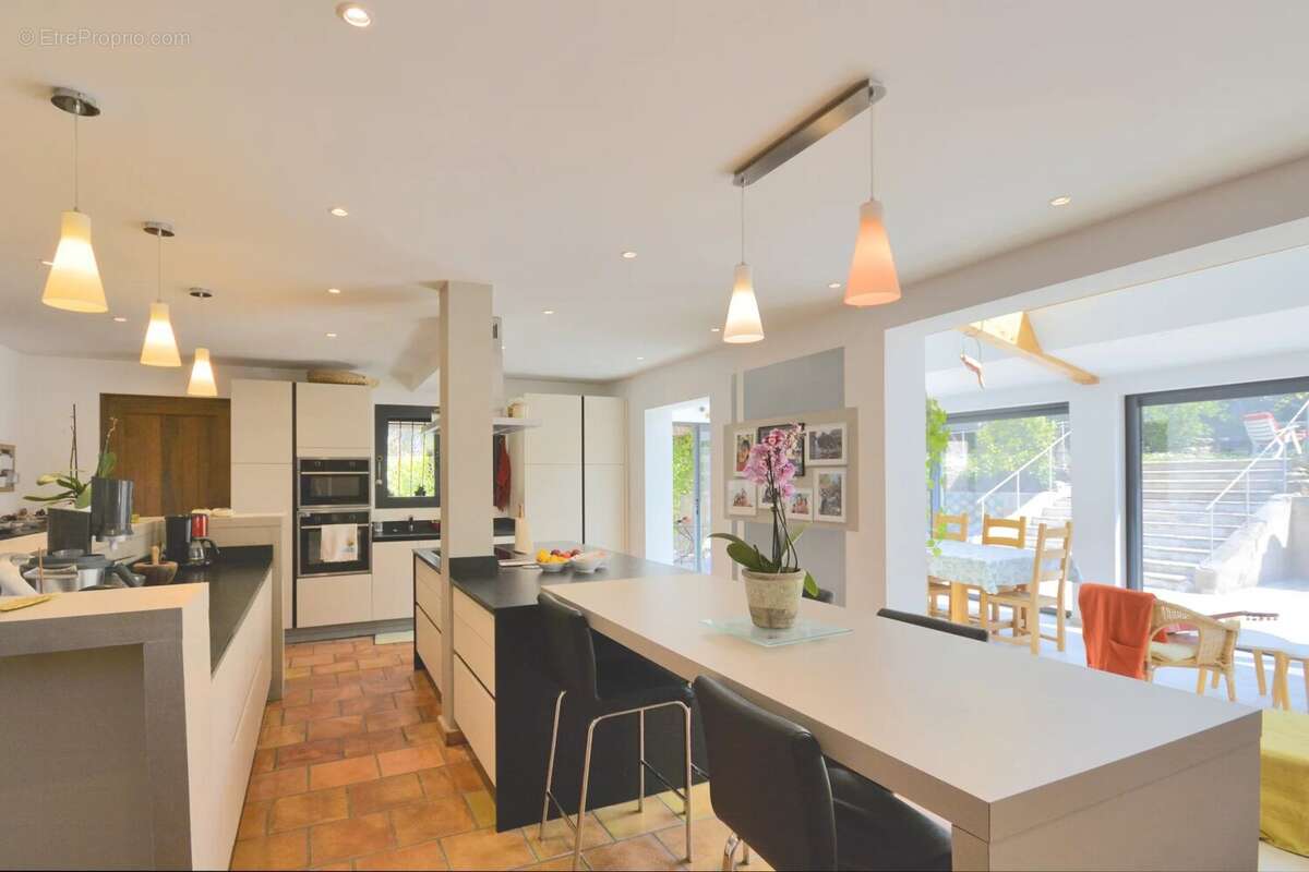 Maison à MOUANS-SARTOUX