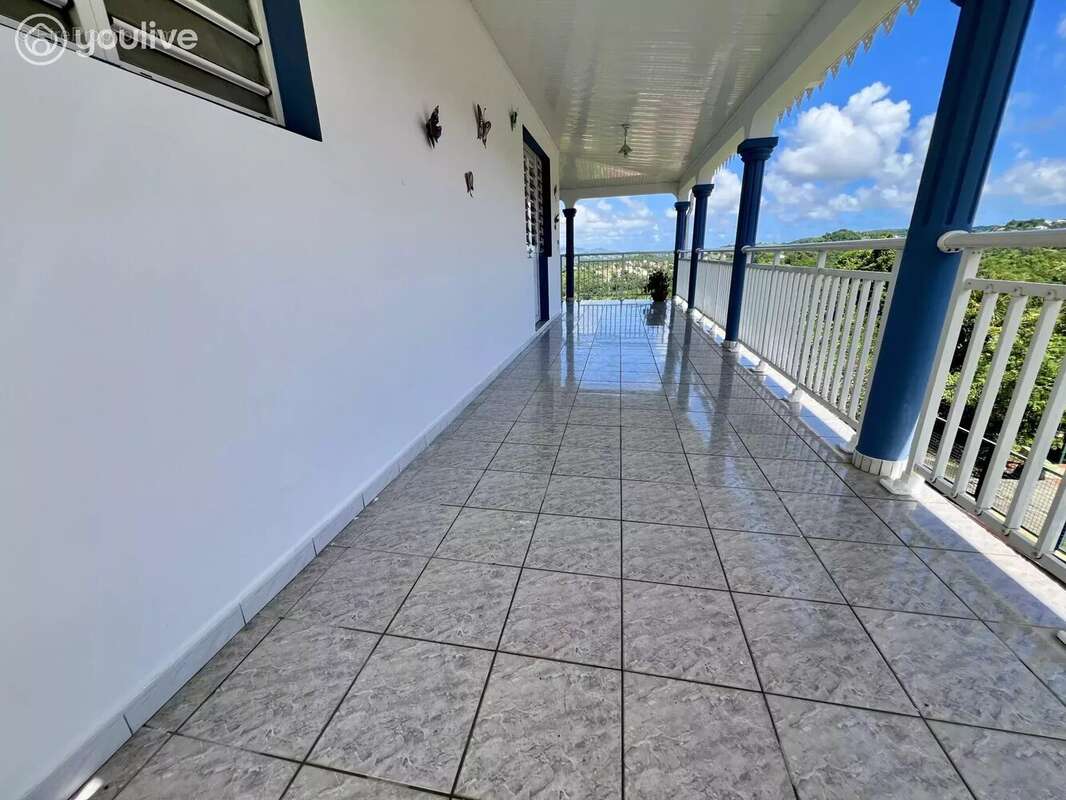 Maison à RIVIERE-SALEE