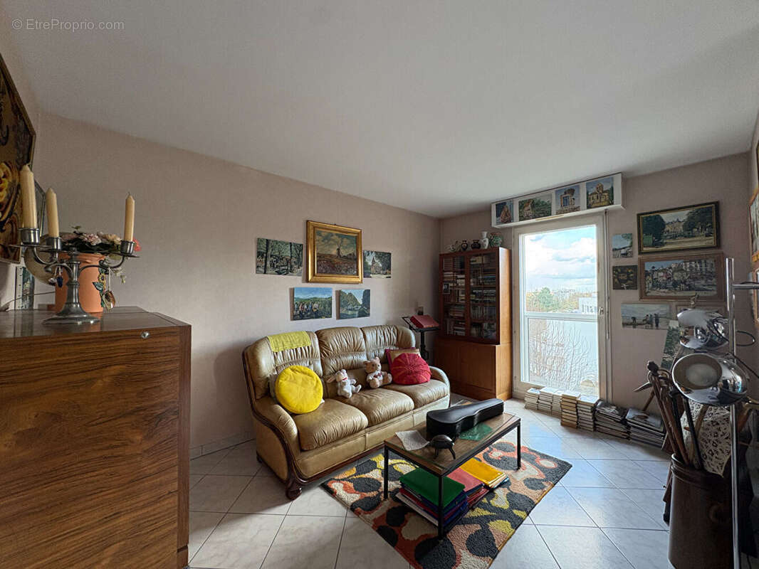 Appartement à ROSNY-SOUS-BOIS