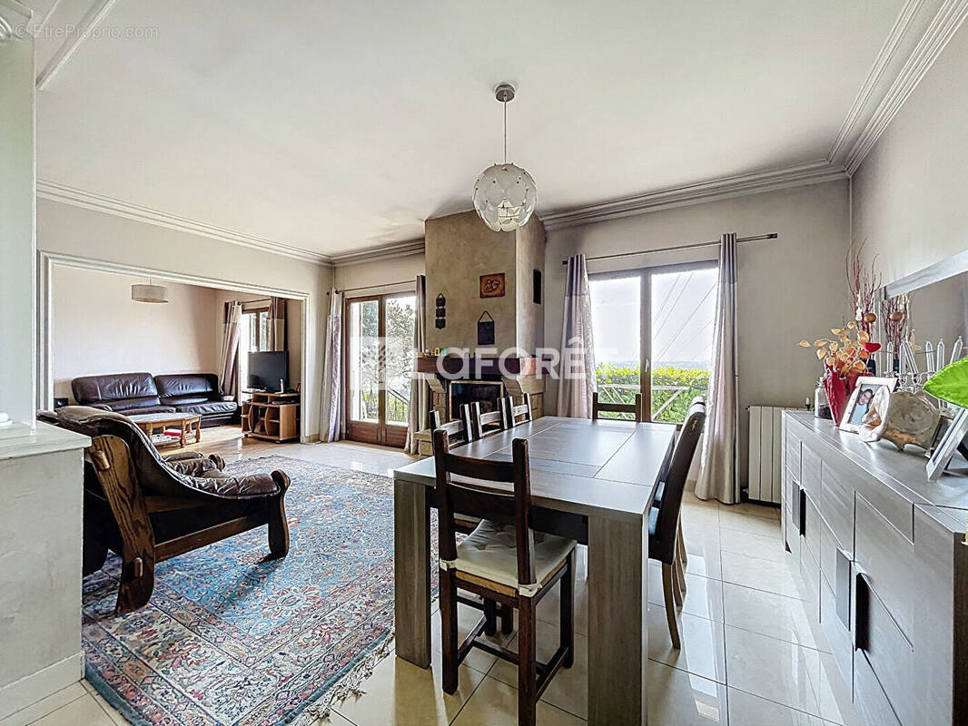 Maison à RILLIEUX-LA-PAPE