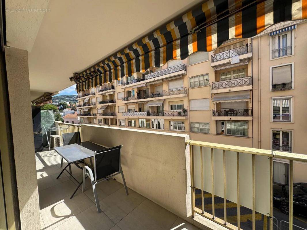 Appartement à CANNES
