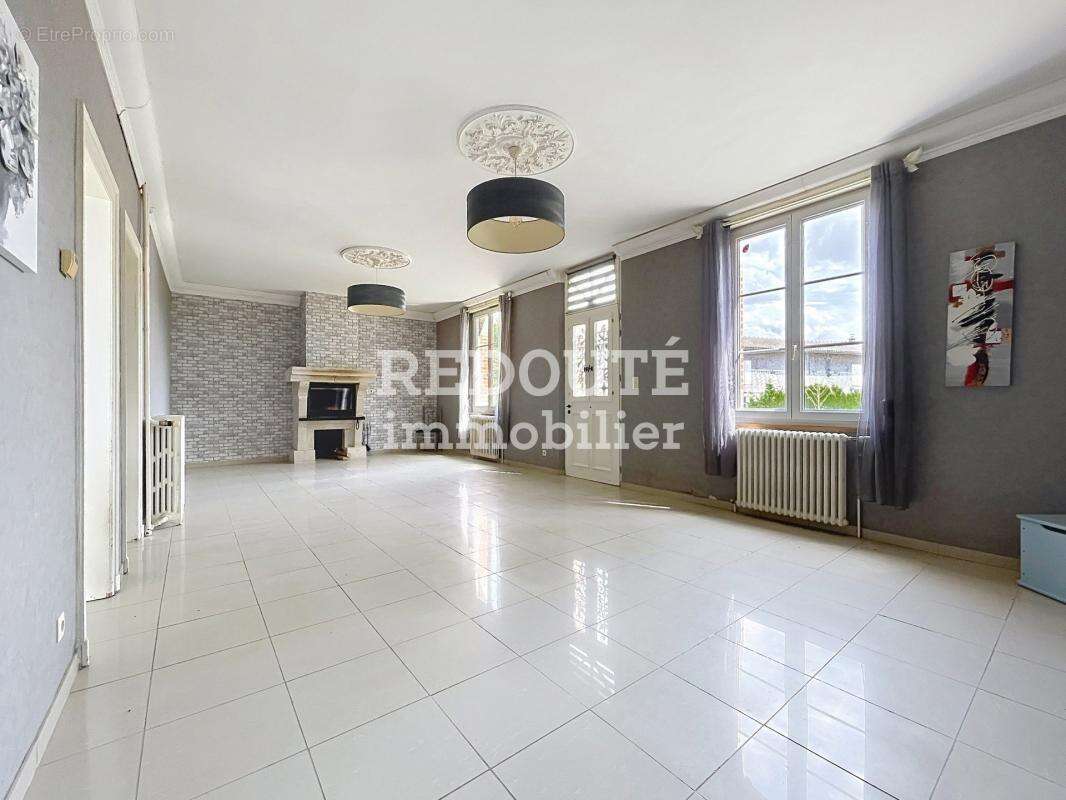 SUIPPES - À VENDRE - Maison avec terrain - photo 2