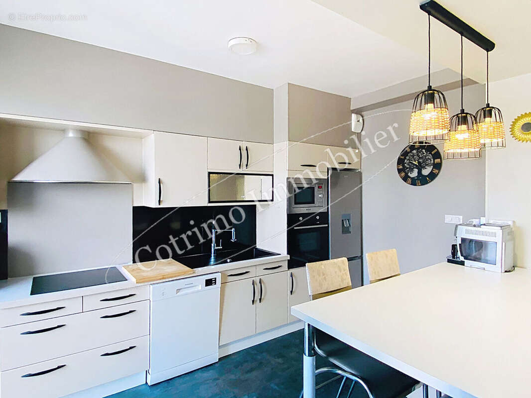 Appartement à LYON-8E