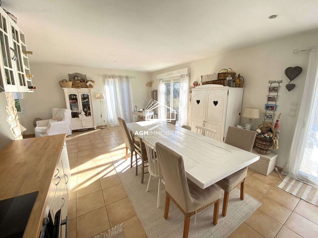 Photo 8 - Maison à PIA