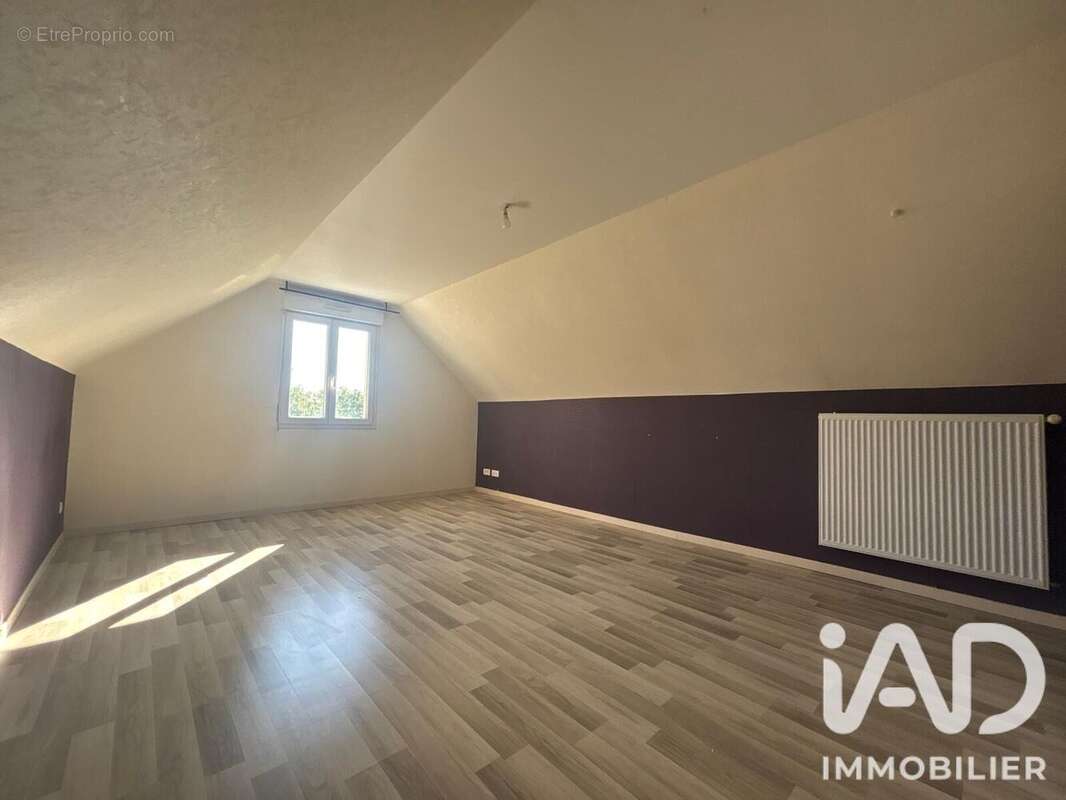Maison 115 m² à Autrey-Les-Gray  - photo 9